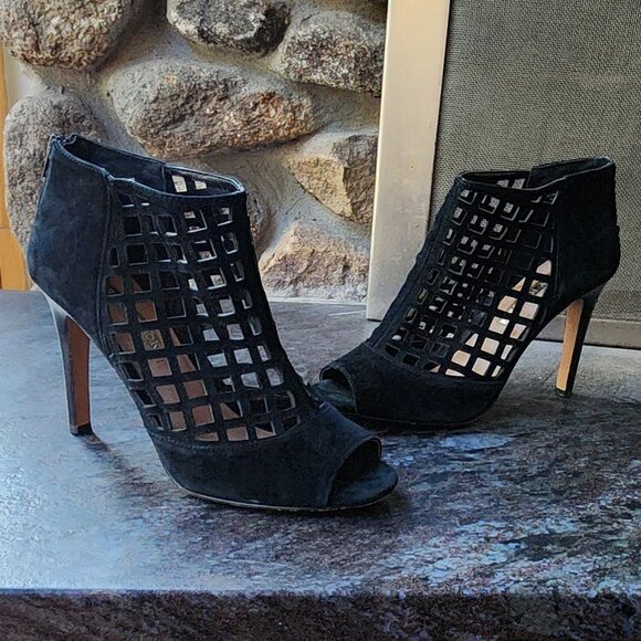 Audrey Brooke “Marseille” Black Suede Open Toe Gladiator Heels Bootie Size 8.5M - Picture 8 of 16